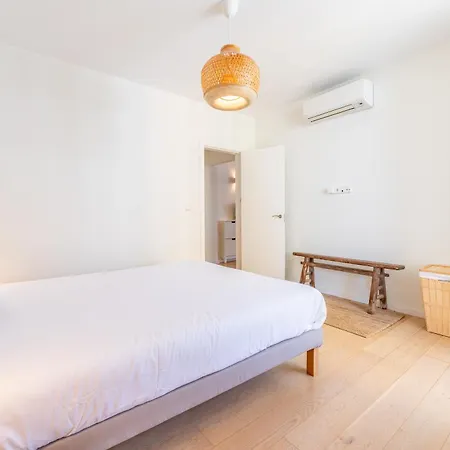 Stylish 2Bd Apt In The Centre 10 Minutes Away From The Beach Torremolinos Exterior photo